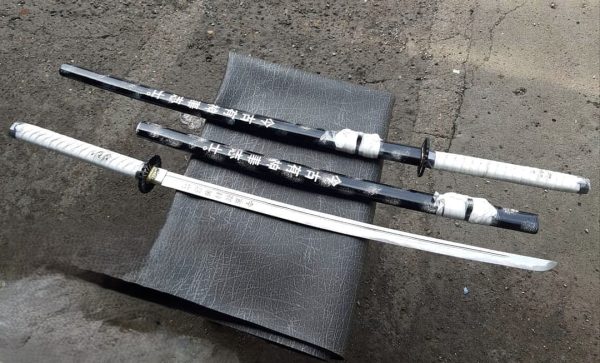 Katana Thelas Kanji Black White